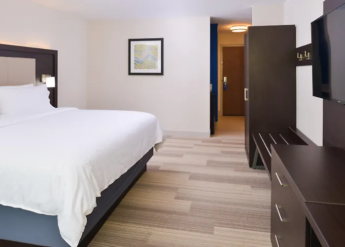 3 star hotel: Holiday Inn Express & Suites - Shreveport - Downtown By Ihg
