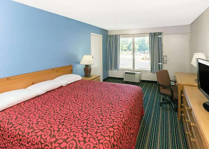 Motel: Days Inn By Wyndham Shreveport