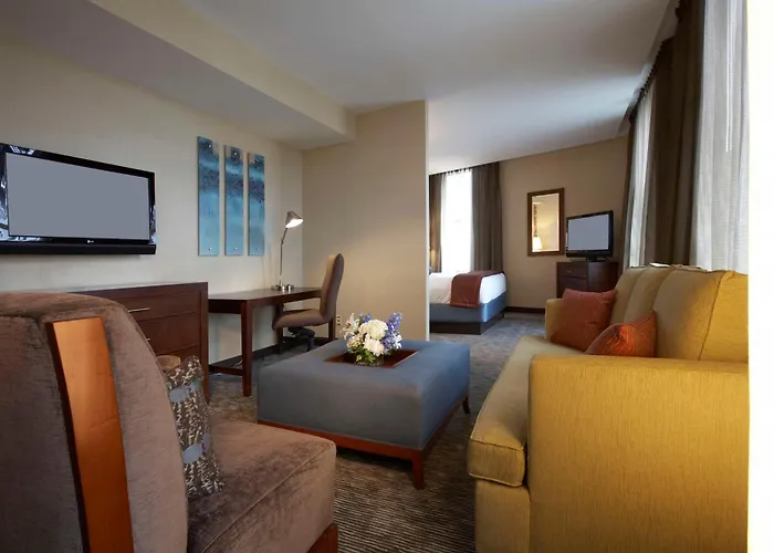Lodge: Hyatt Regency Buffalo