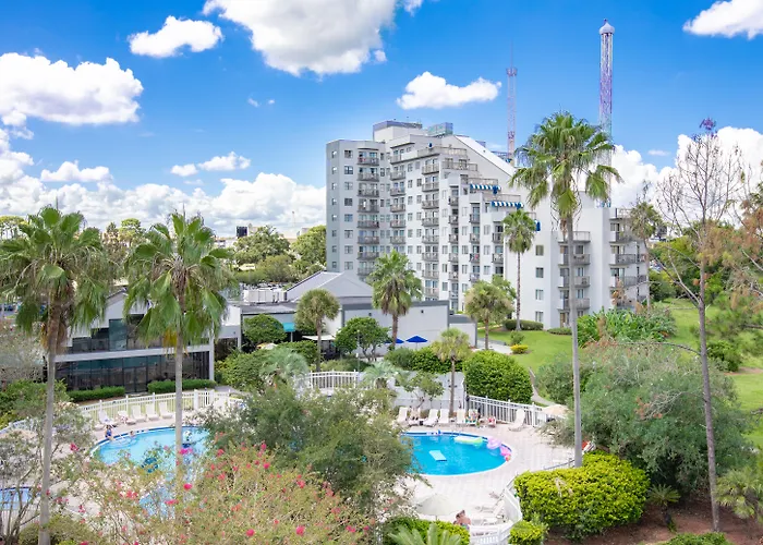  Enclave Suites, A Staysky & Resort Near Universal