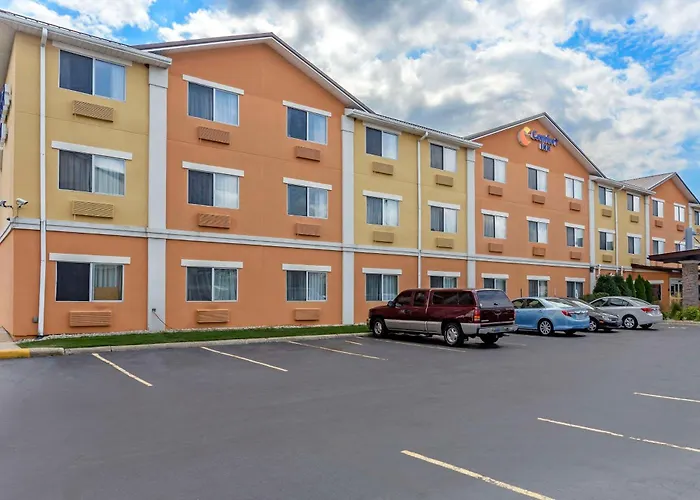 Beach hotel: Comfort Inn Gurnee Near Six Flags