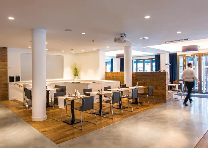 VI Vadi Hotel Bayer 89