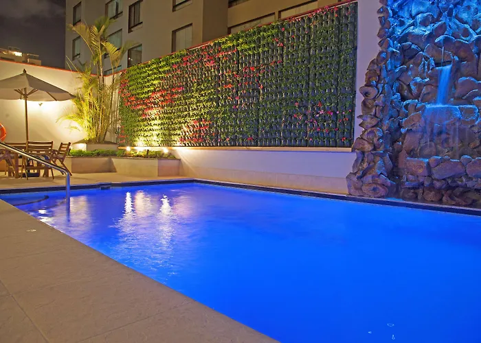 Radisson San Isidro Hotel & Suites