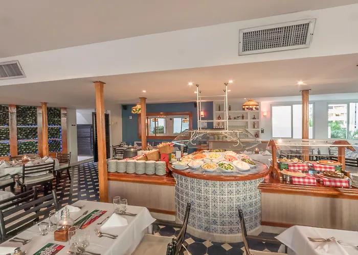 3 star hotel: Decameron Cartagena