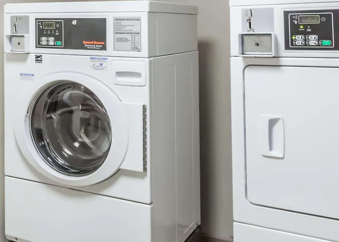 Days Inn By Wyndham Charlottesville/University Area