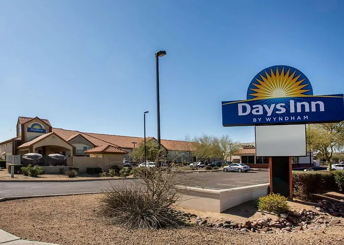 Days Inn By Wyndham Phoenix North