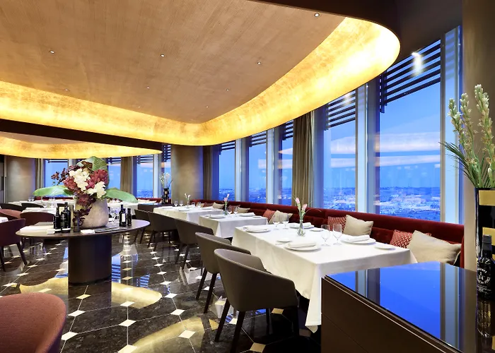 Romantic hotel: Eurostars Torre Sevilla