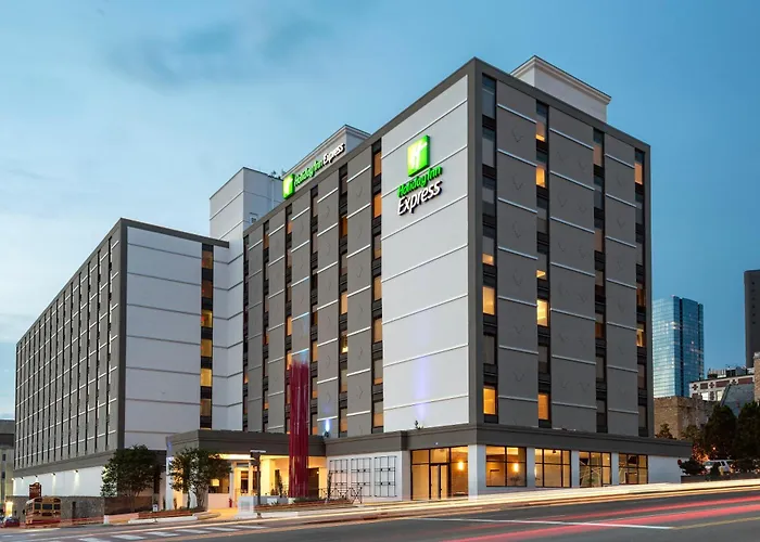 Ping pong hotels Holiday Inn Express Nashville-Downtown - Broadway By Ihg