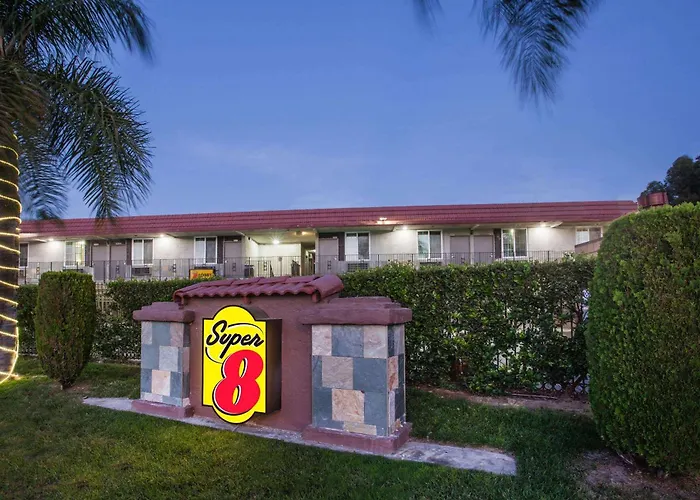 Super 8 By Wyndham Redlands/San Bernardino