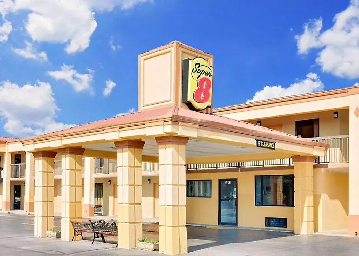 Motel: Super 8 By Wyndham Athens