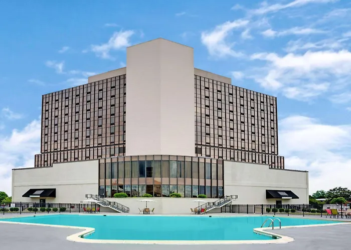 Wyndham Garden Norfolk Downtown
