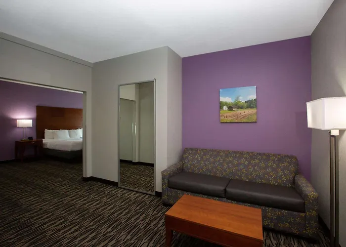 La Quinta By Wyndham Tupelo