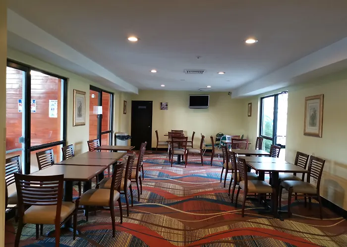 Mariner Resort Cape Cod By The Red Collection