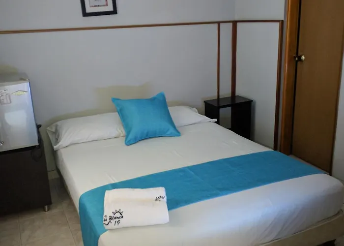 Resort: Hotel Bahia Blanca Santa Marta Frente Al Mar