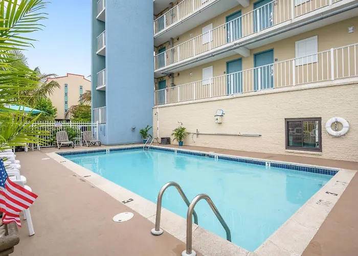 Coastal Palms Inn And Suites