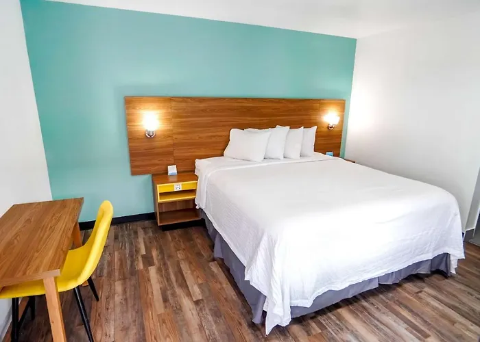 Motel: Days Inn By Wyndham Victorville