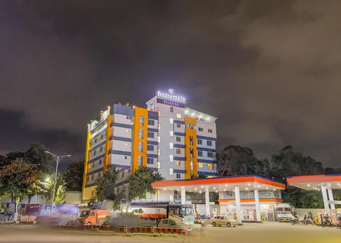 Hotel with view: Housemate Hotel