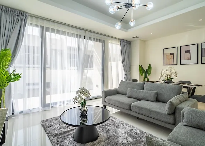 Villa: Primestay - Damac Hills 2 Aster Villa