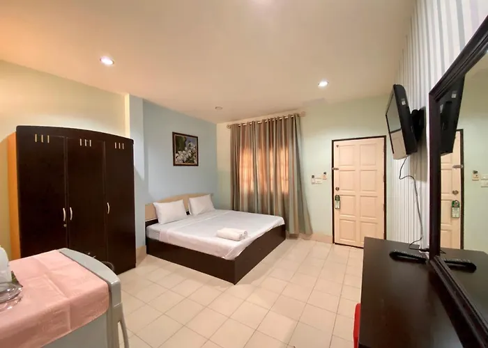 Pachumas Hotel