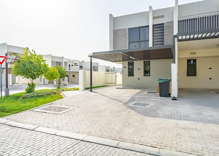 Villa: Primestay - Damac Hills 2 Aster Villa