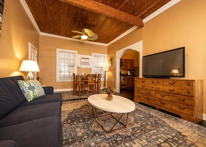 Villa: Rose Lane Villas