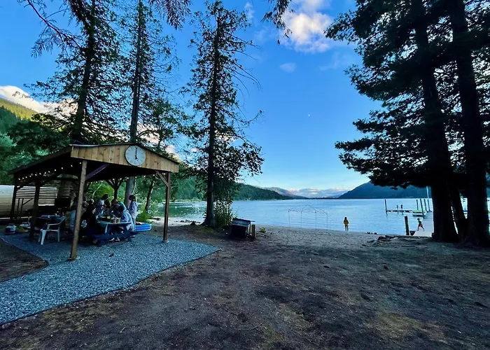 Mara Lake Rv & Beach Club