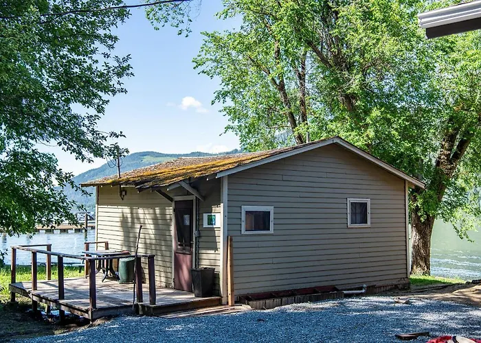 Mara Lake Rv & Beach Club