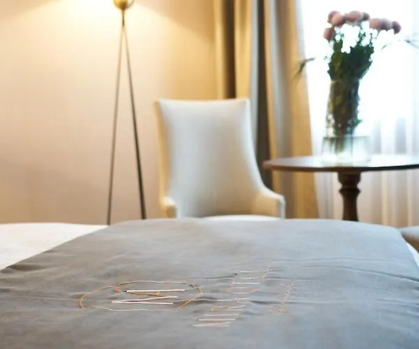 3-Sterne-Hotel: Mira Otel Alsancak