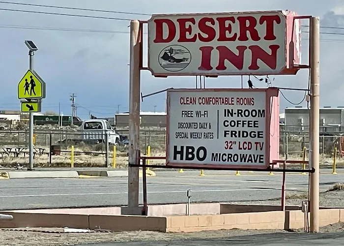 Motel: Desert Inn