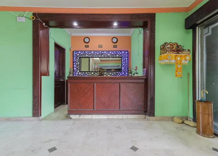 Urbanview Hotel Taman Suci Denpasar Bali