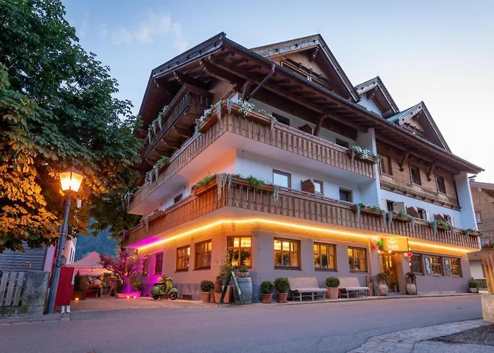 La Pasta Hotel Restaurant