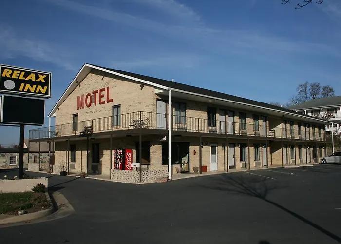 Cheap hotel: Relax Inn Front Royal