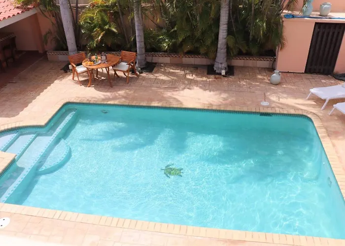 Bungalow rentals Bubali