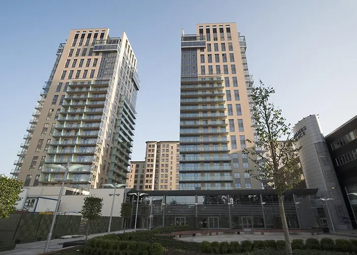 Motels Platinum Towers Country 2 Country