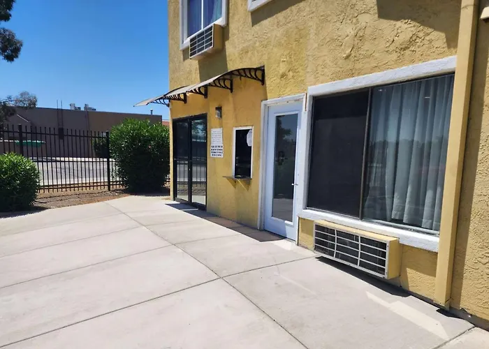 Motel: Travelodge By Wyndham Stockton