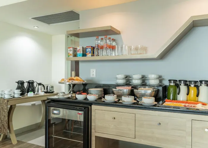 Holiday Inn Guadalajara Expo Plaza del Sol, an IHG Hotel