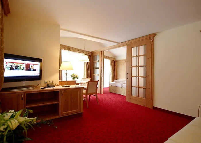 Hotel met zwembad: Hotel Solaria Ischgl