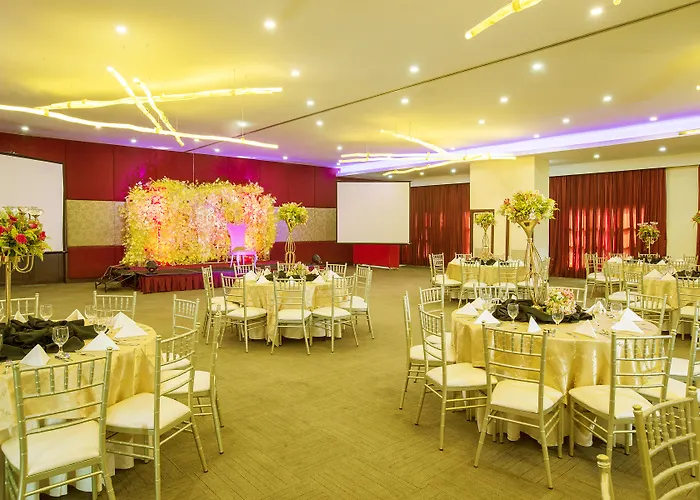 Golden Prince & Suites