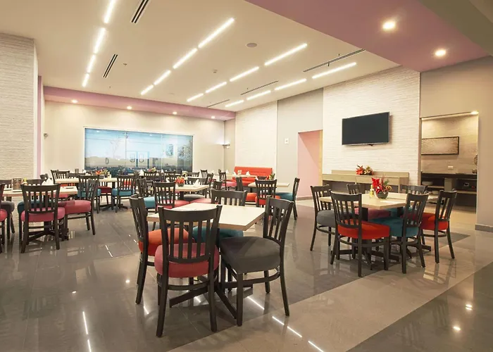 Chn Hotel Monterrey Aeropuerto, Trademark By Wyndham