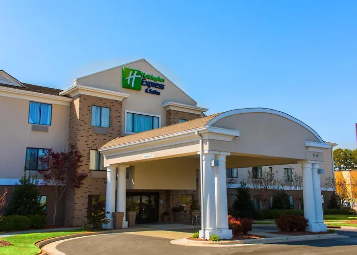 Holiday Inn Express Hotel & Suites Kinston By Ihg