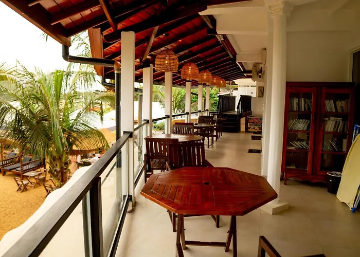 Peacock Beach Hotel Unawatuna