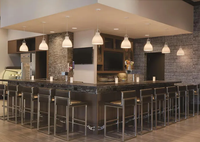 Boutique hotel only: Embassy Suites By Hilton The Woodlands