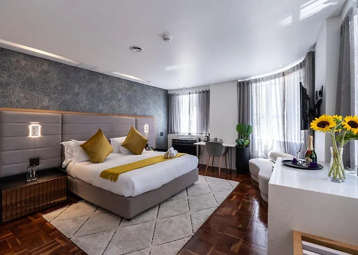 Cape Diamond Boutique Hotel