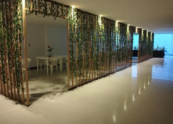 Cheap hotels Chico Real