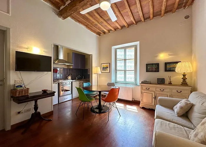 Appartamento : Lucca centro storico appartamento