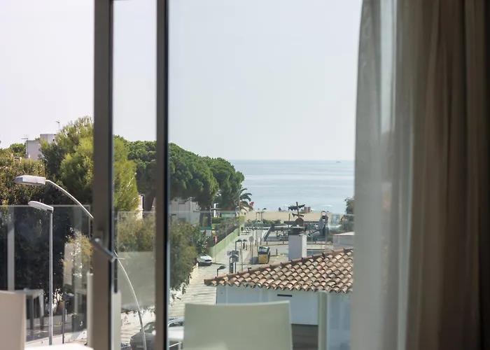 Daro Apartments