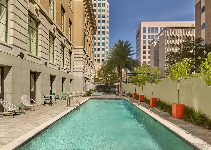Le Meridien , The Courthouse