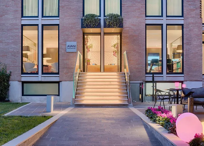 Hotel central: Avani Rio Novo Venice Hotel - previously NH Venezia Rio Novo