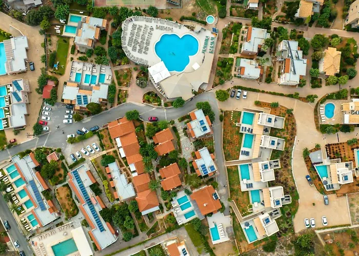 Hôtel pour familles: Marni Village