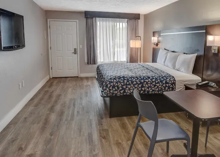 Econo Lodge Sevierville-Pigeon Forge On The River